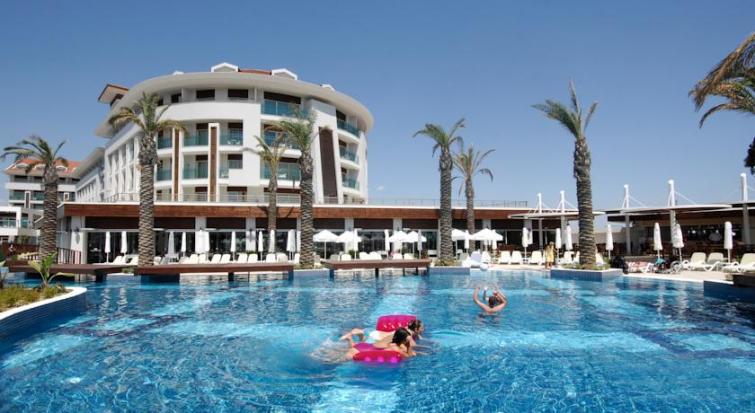 SUNİS EVREN BEACH RESORT HOTEL & SPA