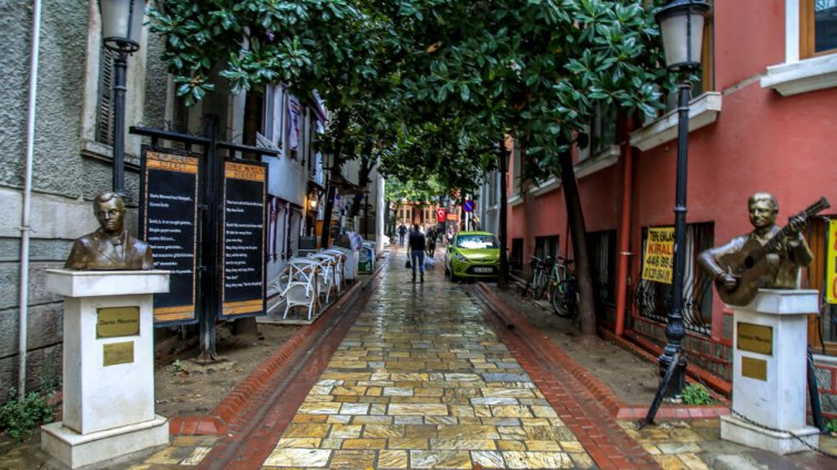 Güzel İzmir Turu / 1 Gece Konaklama